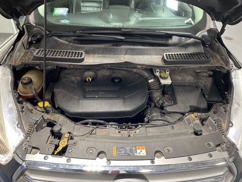 Used 2017 Ford Escape Titanium FWD image 17