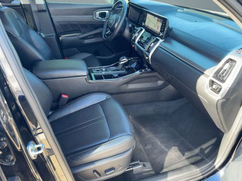 Used 2023 Kia Sorento SX image 30
