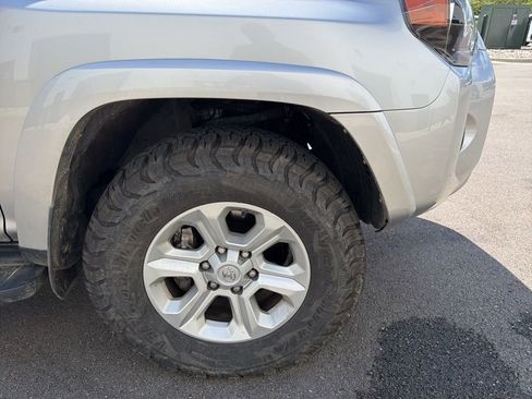 Used 2016 Toyota 4Runner SR5 Premium AWD/4WD image 8
