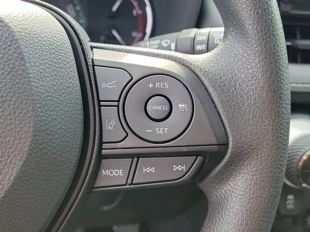 Used 2025 Toyota RAV4 XLE w/ Convenience Package FWD image 25