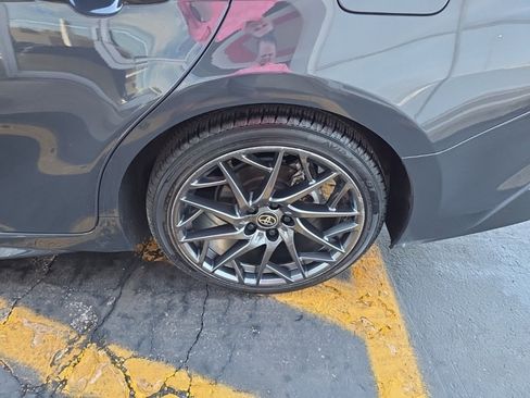 Used 2025 Toyota Camry XSE image 11