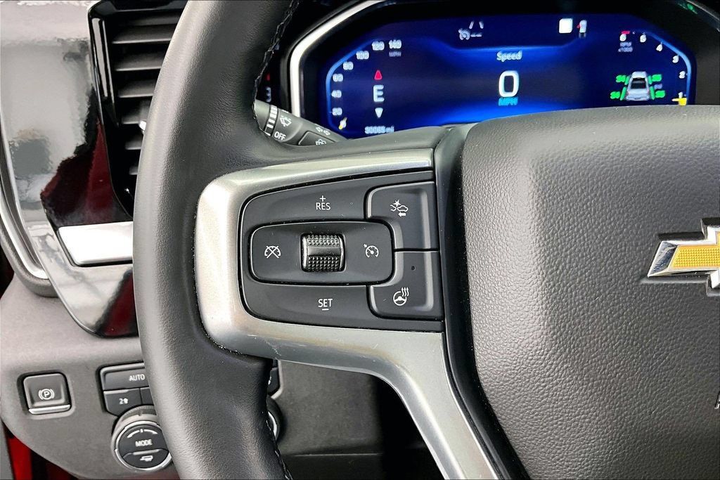 Used 2023 Chevrolet Silverado 1500 LT AWD/4WD image 19