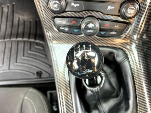 Used 2015 Dodge Challenger R/T w/ Quick Order Package 22B R/T image 31