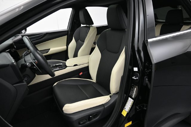 Used 2024 Lexus NX 250 FWD image 11