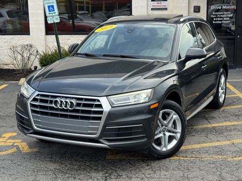 Used 2019 Audi Q5 2.0T Premium w/ Convenience Package image 4