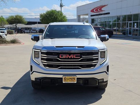 Certified 2022 GMC Sierra 1500 SLT w/ SLT Convenience Package image 8