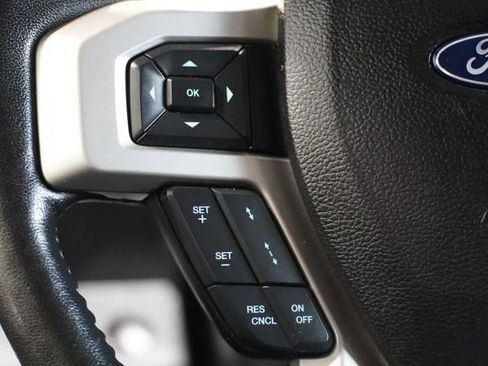 Used 2017 Ford F150 Lariat w/ Equipment Group 502A Luxury AWD/4WD image 32