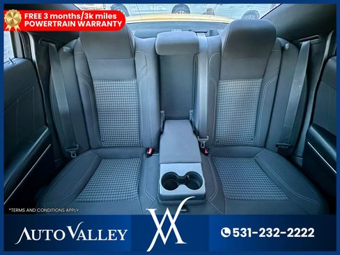 Used 2018 Dodge Charger R/T w/ Navigation & Travel Group image 38