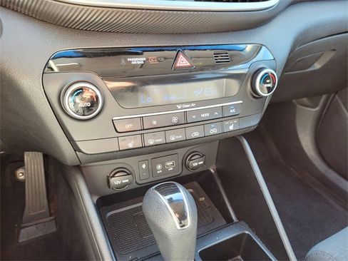 Used 2019 Hyundai Tucson Sport image 28