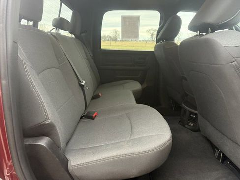 Used 2024 RAM 2500 Tradesman w/ Chrome Appearance Group image 23