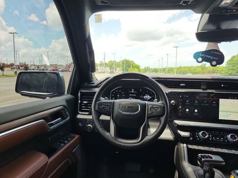Certified 2026 GMC Sierra 1500 Denali Ultimate AWD/4WD image 19