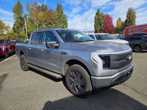 New 2025 Ford F150 Lightning Flash AWD/4WD image 3