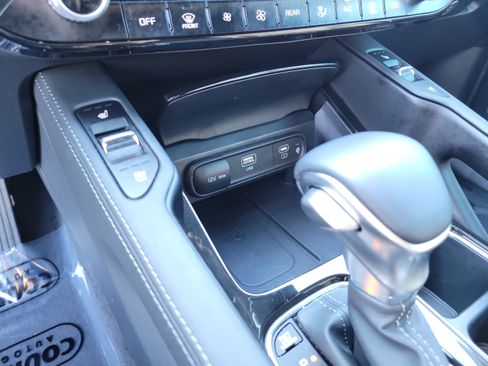 Used 2025 Kia Telluride EX X-Line AWD/4WD image 21