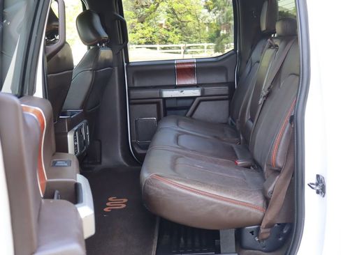 Used 2017 Ford F250 King Ranch w/ Chrome Package AWD/4WD image 19