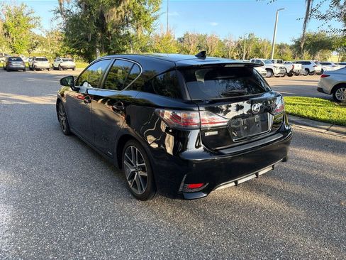 Used 2015 Lexus CT 200h w/ Navigation Package FWD image 3