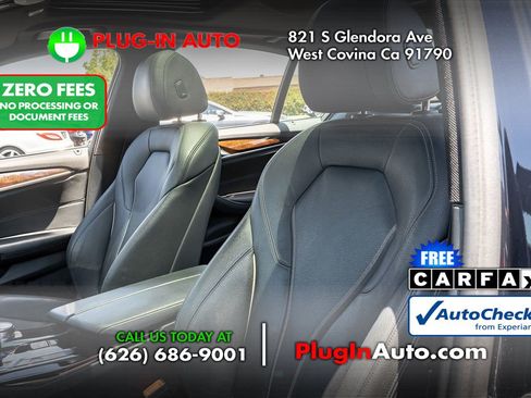 Used 2019 BMW 530e xDrive w/ Premium Package AWD/4WD image 7