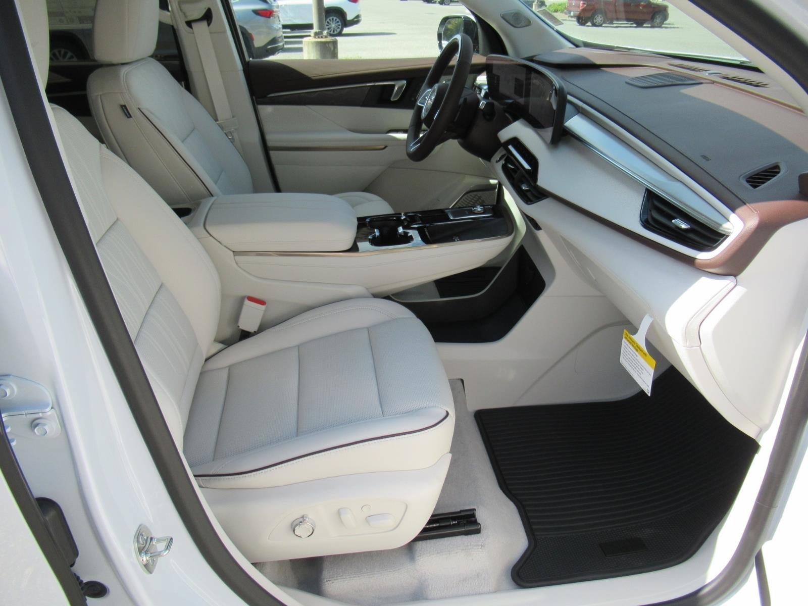 New 2026 Buick Enclave Avenir w/ Super Cruise Package FWD image 11