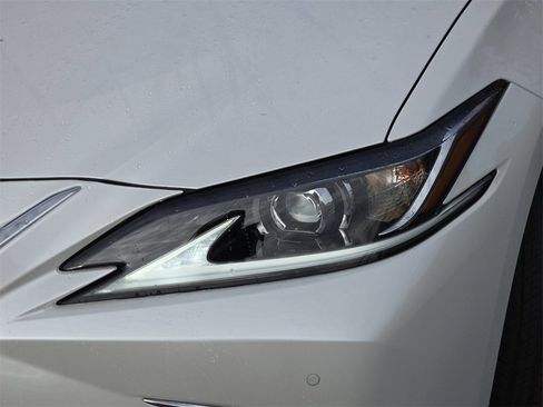 New 2025 Lexus ES 350 w/ Premium Package image 31