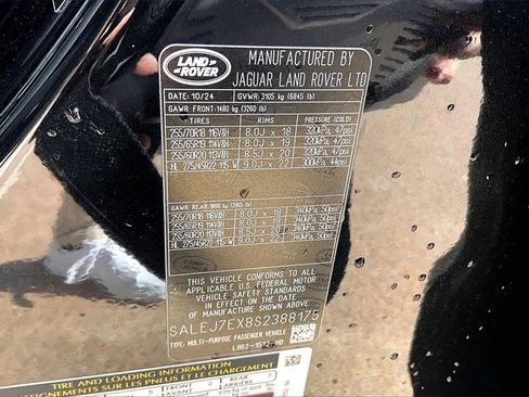 Used 2025 Land Rover Defender 110 S image 32