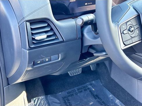 New 2026 Nissan Sentra SV w/ SV Convenience Package FWD image 7