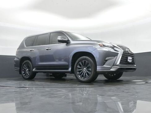 Used 2023 Lexus GX 460 Luxury w/ Sport Design Package AWD/4WD image 45