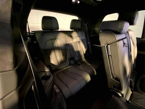 Used 2024 BMW X7 M60i w/ Executive Package image 23