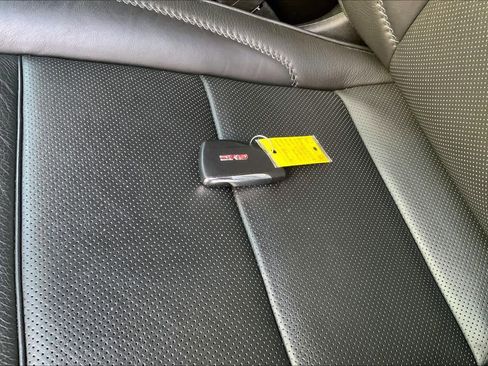 Used 2021 GMC Yukon Denali w/ Denali Ultimate Package image 14