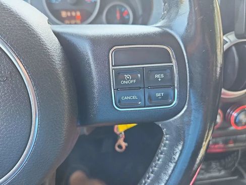 Used 2012 Jeep Wrangler Unlimited Rubicon AWD/4WD image 20