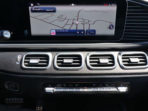 Used 2024 Mercedes-Benz GLS 450 4MATIC w/ AMG Line Exterior image 13