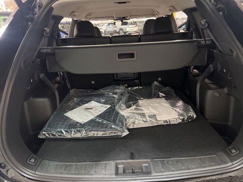 New 2025 Mitsubishi Outlander SE image 13