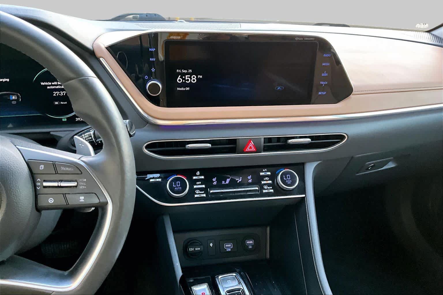 Used 2021 Hyundai Sonata Limited FWD image 6