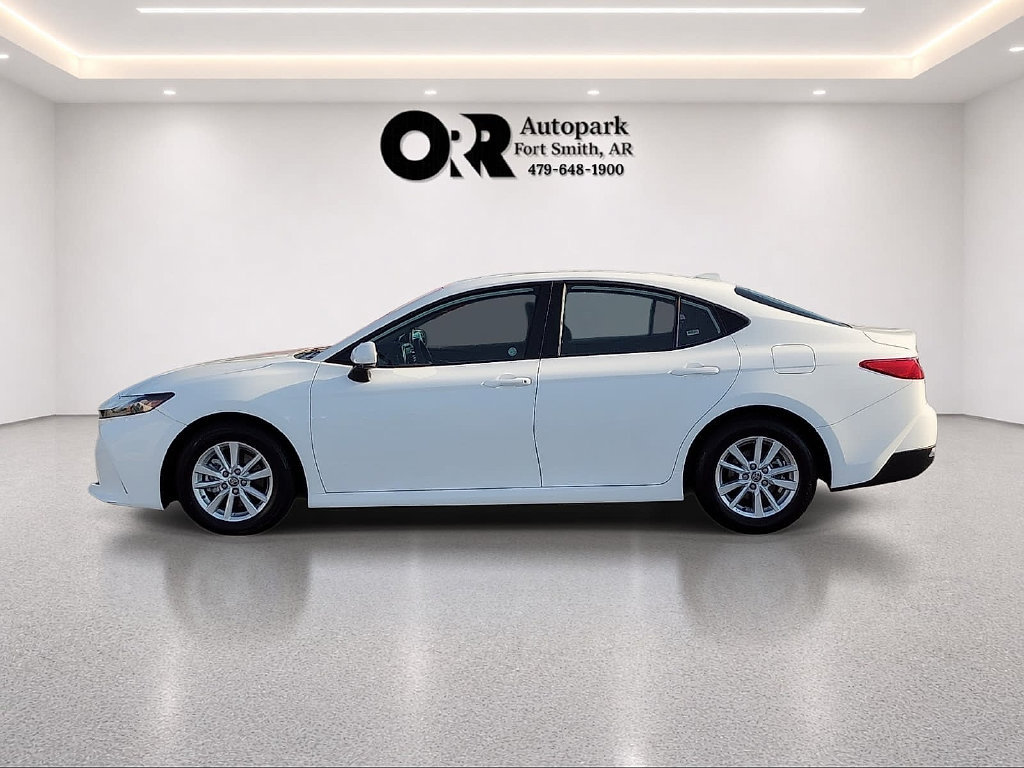 Used 2025 Toyota Camry LE FWD image 3