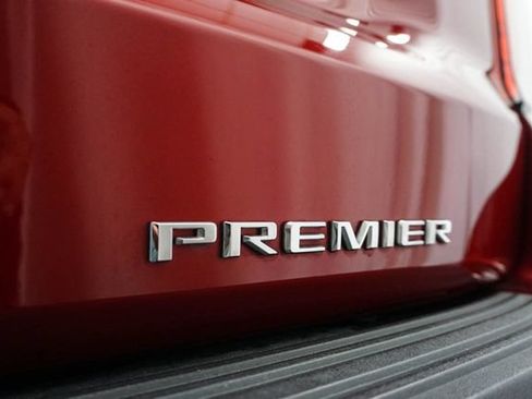 Used 2025 Chevrolet Tahoe Premier RWD image 16