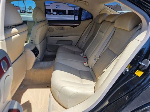 Used 2008 Lexus LS 460 RWD image 25