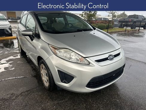 Used 2013 Ford Fiesta S image 6