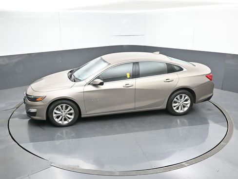 Used 2024 Chevrolet Malibu LT image 43