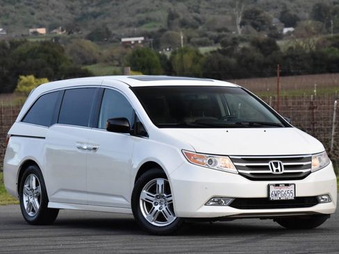 Used 2012 Honda Odyssey Touring image 2