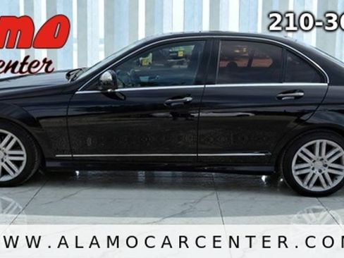 Used 2008 Mercedes-Benz C 300 Sedan image 2