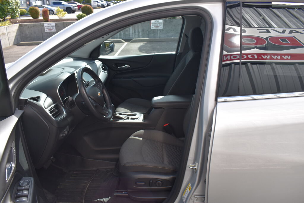 Used 2018 Chevrolet Equinox LT FWD image 18