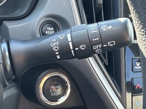 Certified 2024 Subaru Crosstrek 2.0i Premium w/ Crosstrek Mirror Package image 30