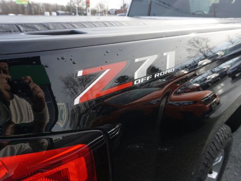 Used 2019 Chevrolet Silverado 1500 LT w/ All Star Edition image 7