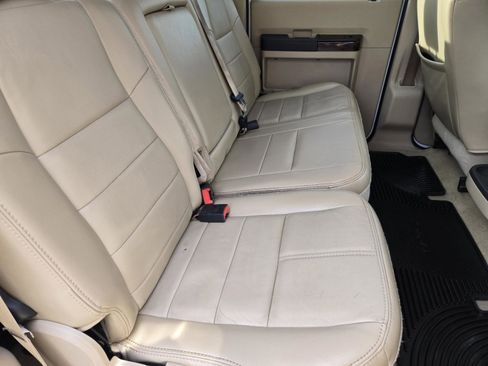 Used 2010 Ford F250 Lariat RWD image 28