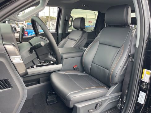 New 2026 Ford F250 Lariat w/ Lariat Premium Package image 17