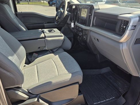 Used 2024 Ford F250 XL w/ STX Appearance Package AWD/4WD image 18