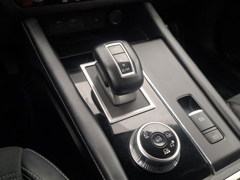 Used 2024 Mitsubishi Outlander SE image 18