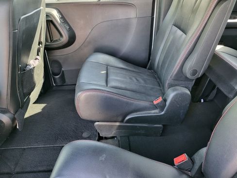 Used 2015 Dodge Grand Caravan R/T w/ Driver Convenience Group FWD image 20