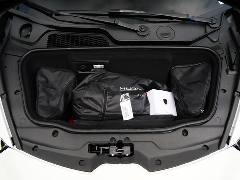 Used 2023 Lamborghini Huracan Tecnica image 25