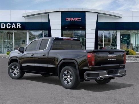 New 2026 GMC Sierra 1500 SLE image 3