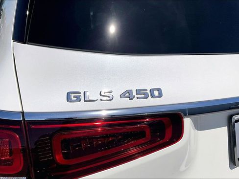 Used 2020 Mercedes-Benz GLS 450 4MATIC image 8