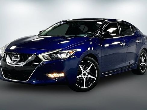 Used 2017 Nissan Maxima Platinum FWD image 3